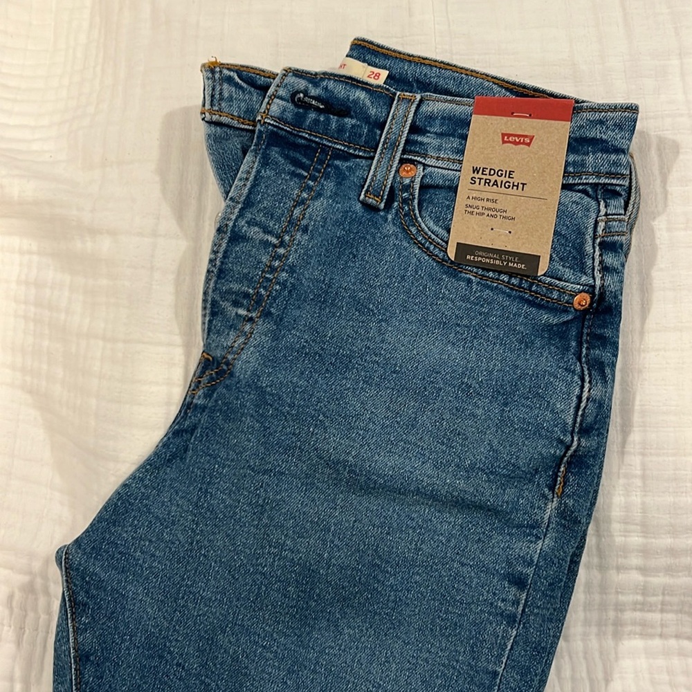 Levi’s wedgie straight jeans